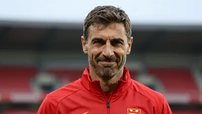 Heidenheim: Trainer Schmidt äußert sich sarkastisch zur wöchentlichen Torwart-Rotation des 1